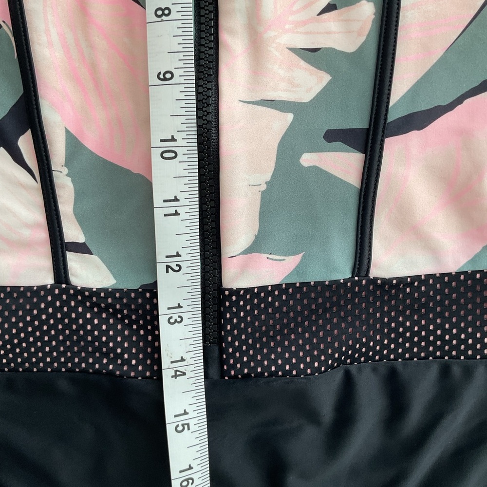 Body Glove Size XS Stand Up Paddle Suit One Piece Cactus Black Floral - Picture 7 of 7